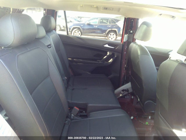 3VV3B7AX8JM042315 Volkswagen Tiguan Sel/se