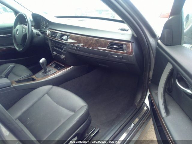 WBAPH57539NL80079 BMW 3 Series 328i