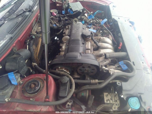 YV1VS2550YF439072 Volvo S40