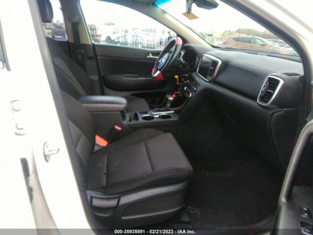 KNDPMCAC8L7687401 KIA Sportage Lx