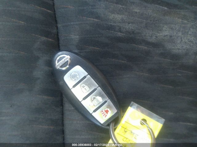 KNMAT2MT3HP507702 Nissan ROGUE SV