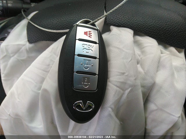 2018 Infiniti Q70, VIN: JN1BY1AP7JM180903