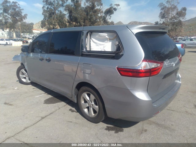 Toyota Sienna L 2017 5TDZZ3DC2HS869422 Image 3