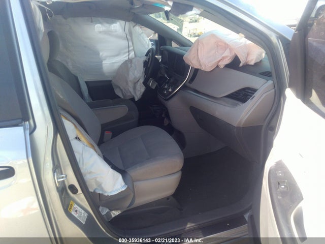 Toyota Sienna L 2017 5TDZZ3DC2HS869422 Image 5