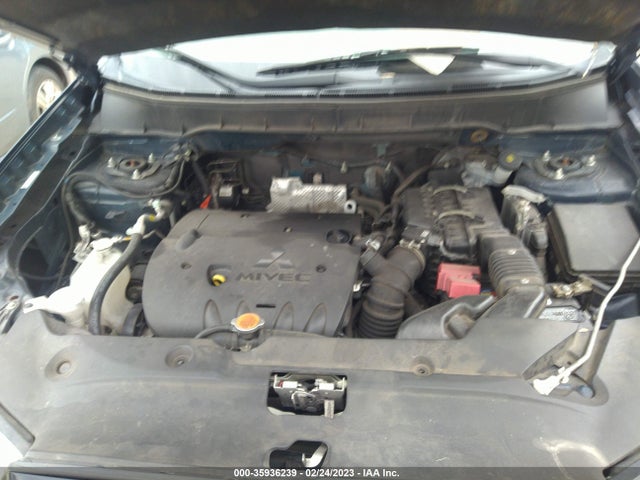 JA4AP4AU4BZ007020 Mitsubishi Outlander Sport Se