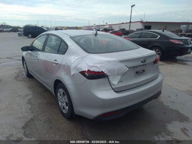 3KPFK4A75HE092457 KIA FORTE LX