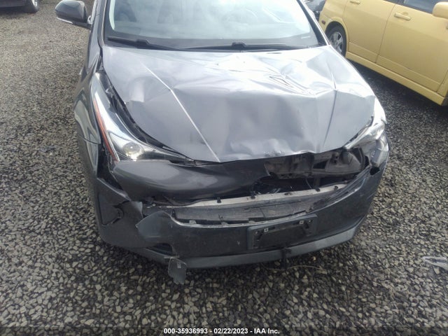 Toyota Prius Two 2016 JTDKBRFU3G3006899 Image 8