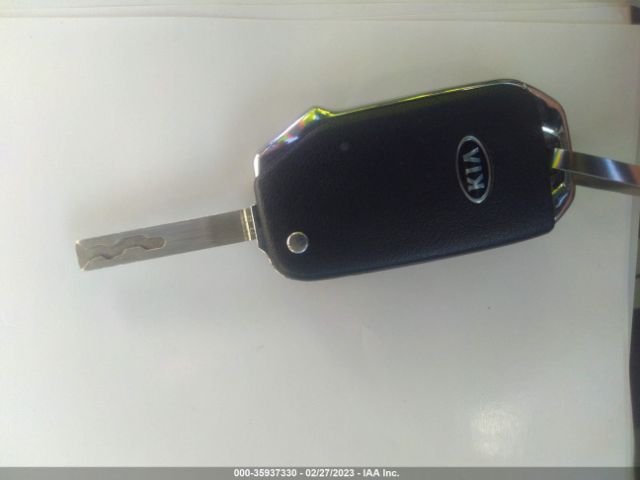 KNDJ23AU3L7732913 KIA SOUL LX