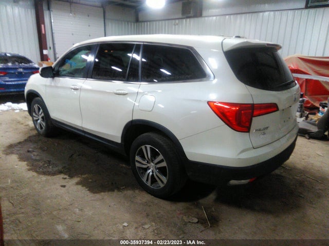 2016 Honda Pilot, VIN: 5FNYF6H77GB064778
