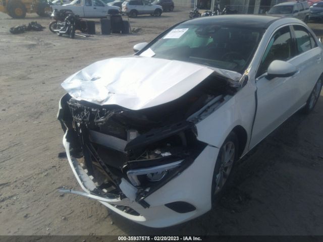WDD3G4EB3KW001451 Mercedes-Benz A 220