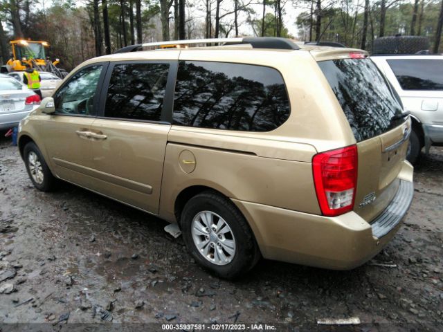 KNDMG4C77B6393816 KIA SEDONA LX