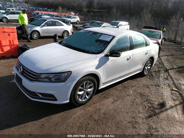 Volkswagen Passat 1.8t S 2016 1VWAT7A39GC059017 Image 2
