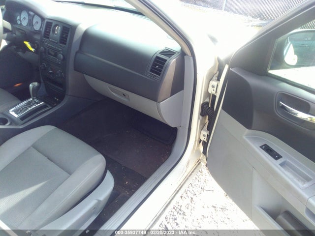 2006 CHRYSLER 300 VIN: 2C3KA43R06H505181