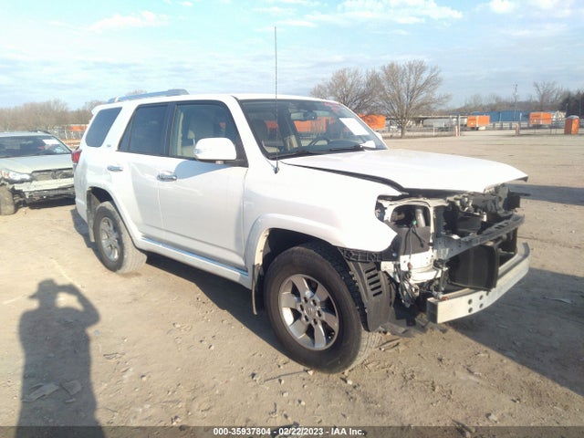 2013 Toyota 4runner Sr5/trail/limited მანქანა იყიდება აუქციონზე, vin: JTEBU5JR8D5139854, აუქციონის ნომერი: 35937804