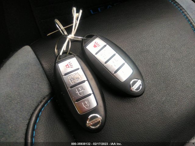 1N4AZ1CP8JC305177 Nissan Leaf Sl