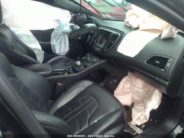 1C3CCCBG5GN146590 Chrysler 200 S