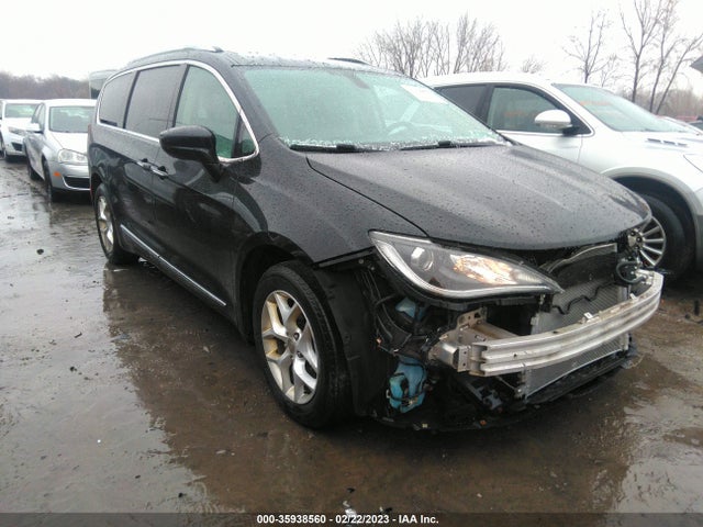 2017 Chrysler Pacifica, VIN: 2C4RC1EG9HR513887