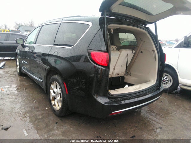 2017 Chrysler Pacifica, VIN: 2C4RC1EG9HR513887