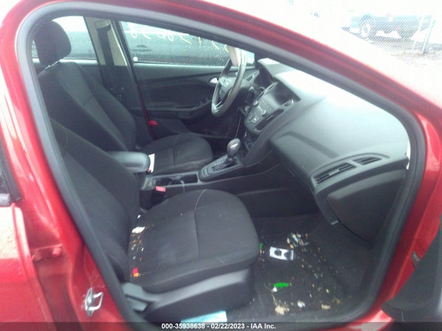 2018 Ford Focus, VIN: 1FADP3FE5JL258697