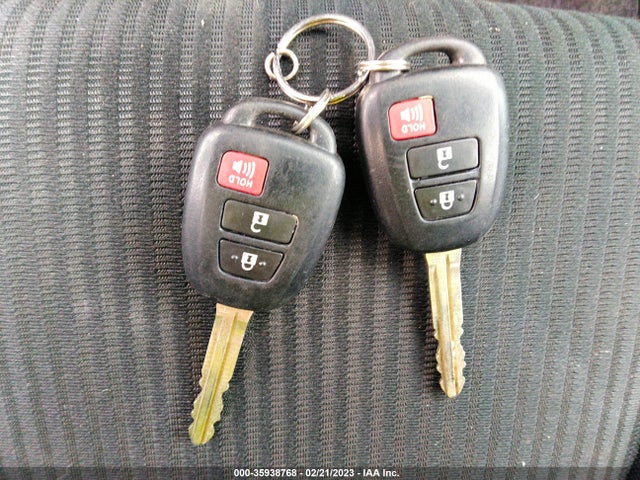 Toyota RAV4 LE 2016 2T3BFREV5GW414087 Image 11