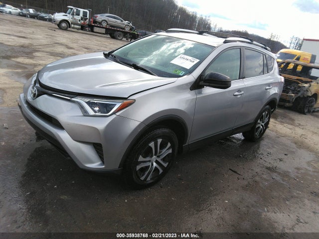 Toyota RAV4 LE 2016 2T3BFREV5GW414087 Image 2