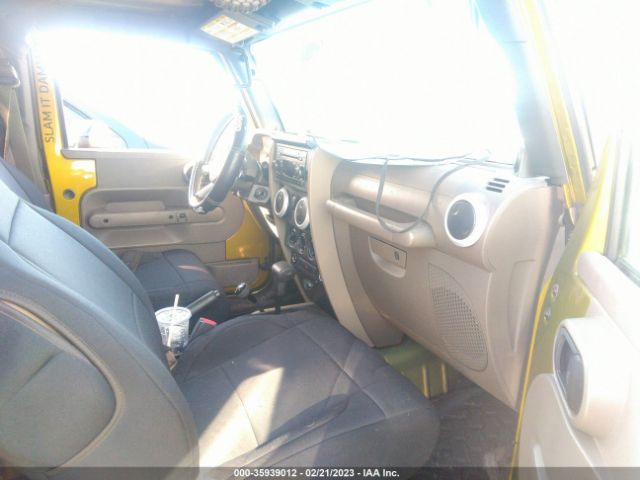 1J4FA54128L625396 Jeep Wrangler Sahara