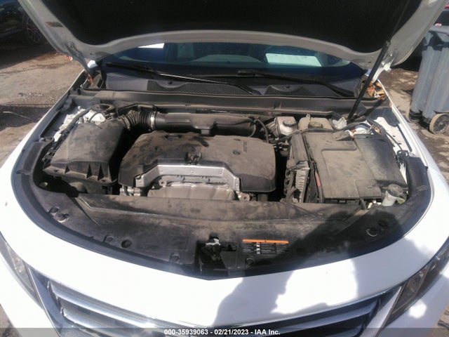 Chevrolet IMPALA LT 2018 2G1105SA6J9153831 Image 10