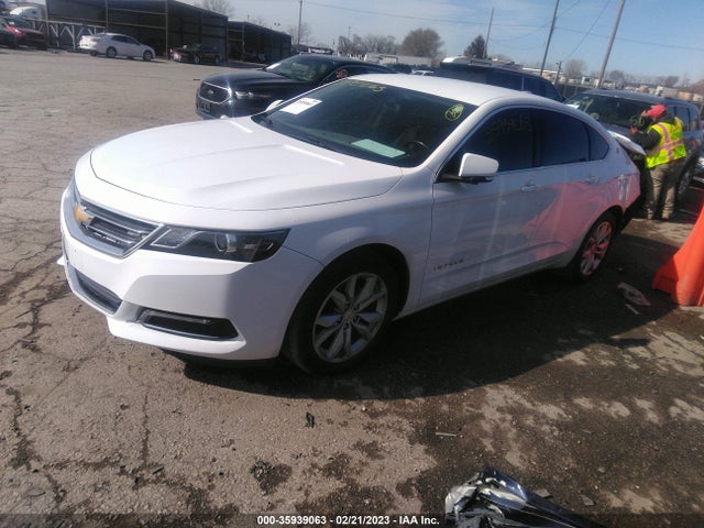 Chevrolet IMPALA LT 2018 2G1105SA6J9153831 Image 2