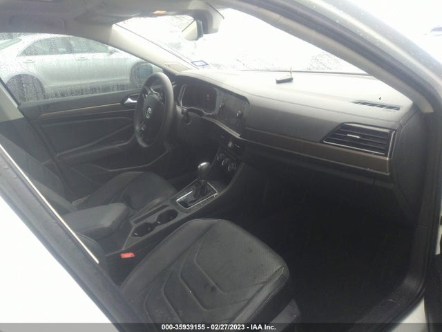3VWGB7BUXKM181817 Volkswagen Jetta Sel Premium
