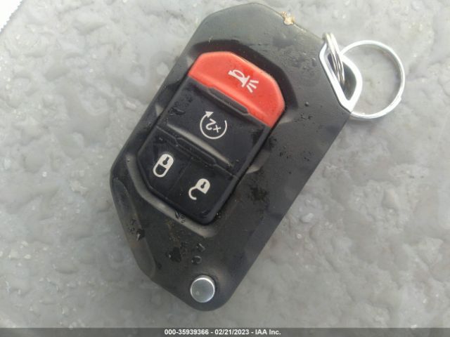 1C4HJXEN1KW618408 Jeep Wrangler Unlimited Sahara