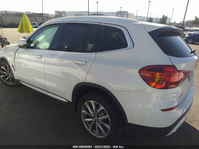 2018 BMW X3, VIN: 5UXTR9C5XJLD73062
