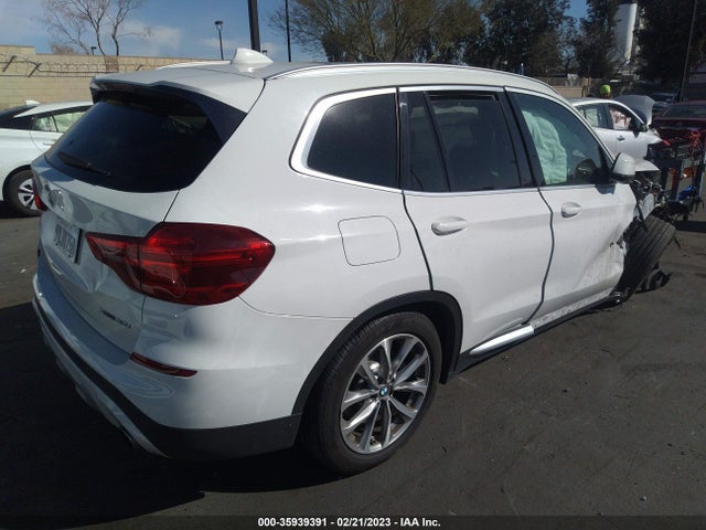 2018 BMW X3, VIN: 5UXTR9C5XJLD73062