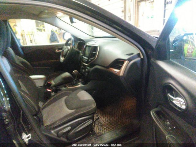 1C4PJMCBXEW243951 Jeep Cherokee Latitude