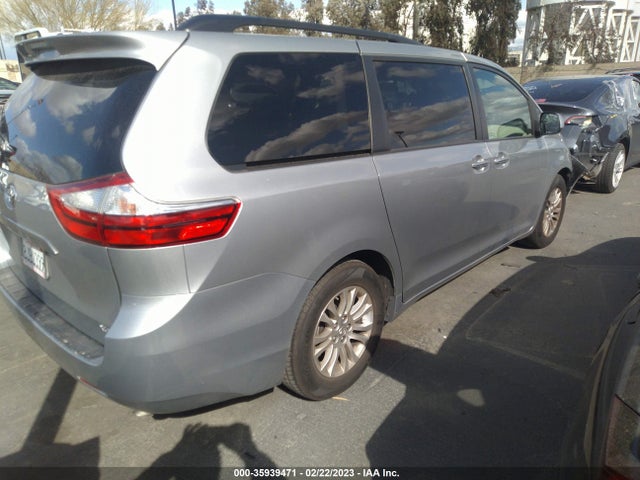 2017 Toyota Sienna, VIN: 5TDYZ3DC7HS860937