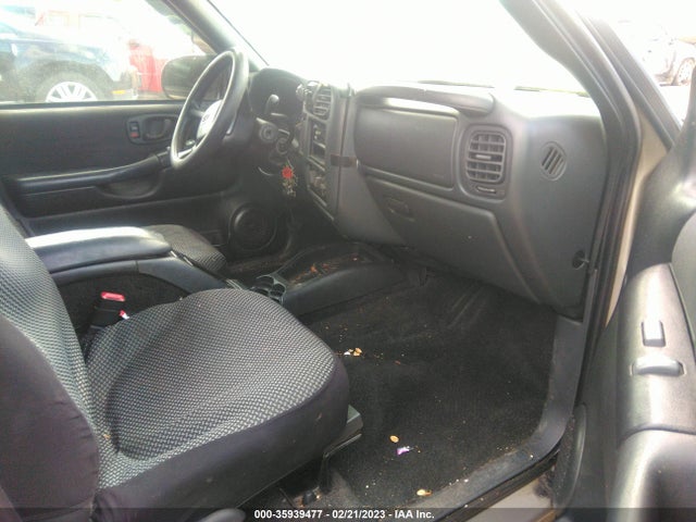 2004 CHEVROLET S-10 LS VIN: 1GCDT13X54K103268