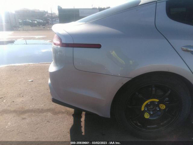 KNAE25LA8J6024799 KIA Stinger Premium