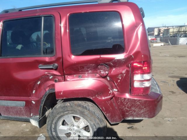 1C4PJMAK9CW119007 Jeep Liberty Sport