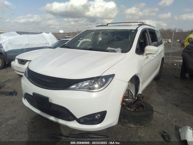 Chrysler Pacifica Touring L Plus 2019 2C4RC1EG9KR668110 Image 2