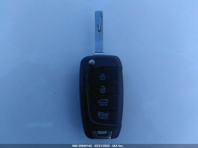 Hyundai ACCENT SE 2018 3KPC24A31JE012609 Image 3