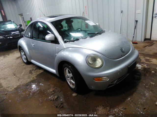 2000 3VWDD21C3YM482673 main image