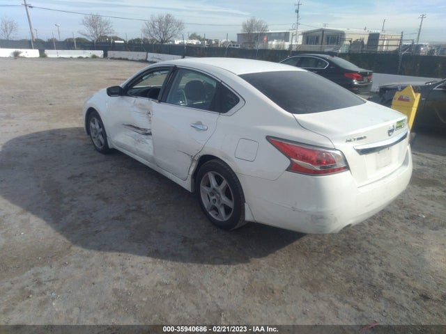Nissan Altima 2.5 S 2015 1N4AL3AP4FC460526 Image 4