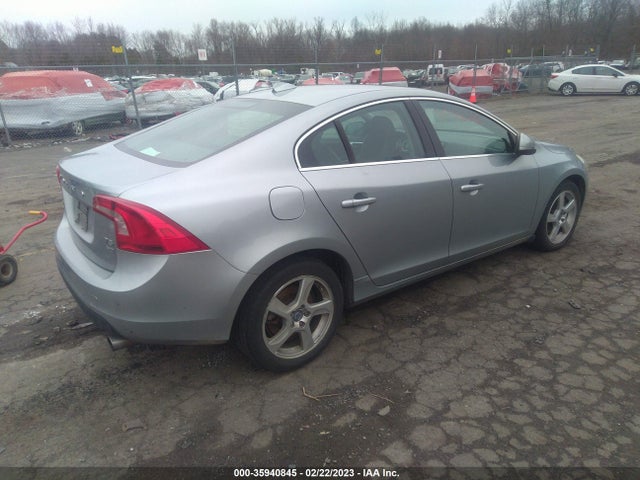 Volvo S60 T5 2013 YV1612FH6D2183912 Image 5