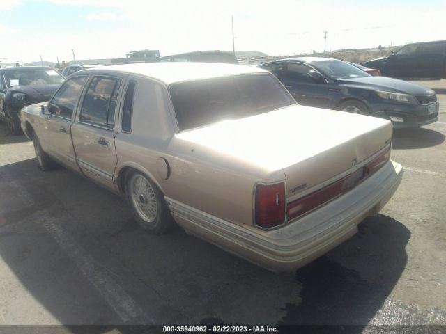 1LNLM81W6PY750318 Lincoln Town Car Executive