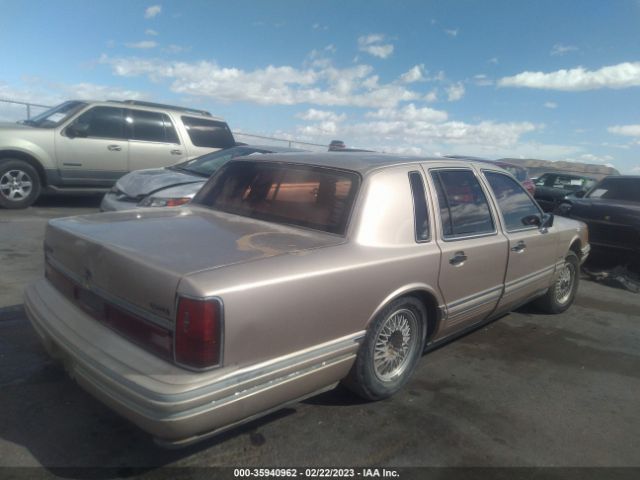 1LNLM81W6PY750318 Lincoln Town Car Executive