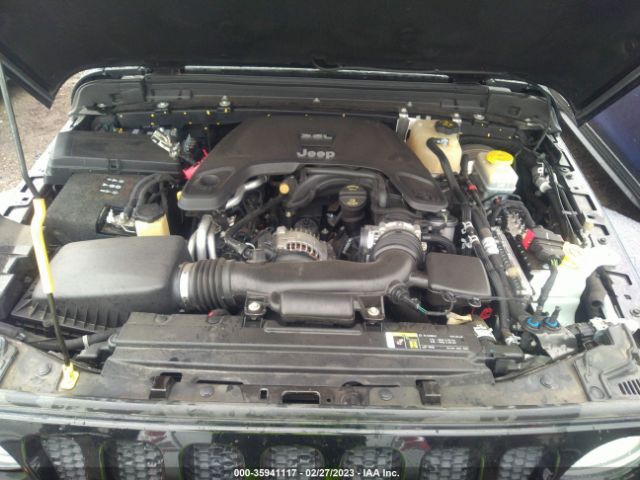 1C4GJXAGXJW173068 Jeep Wrangler Sport S