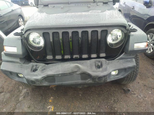 1C4GJXAGXJW173068 Jeep Wrangler Sport S