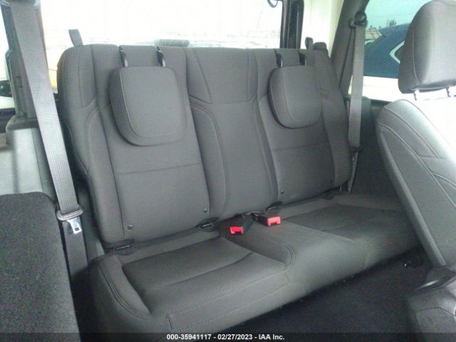 1C4GJXAGXJW173068 Jeep Wrangler Sport S