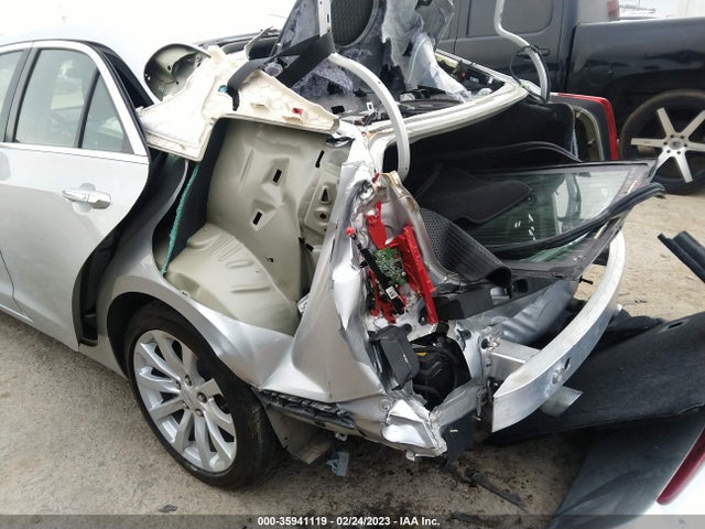 35941119 :رقم المزاد ، 1G6AA5RX8J0100091 vin ، 2018 Cadillac Ats Sedan Rwd مزاد بيع