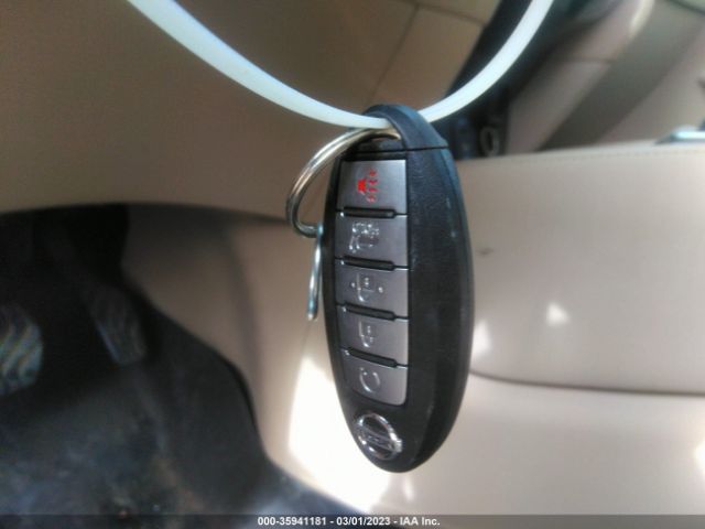 5N1AT2MV0HC785767 Nissan Rogue Sl