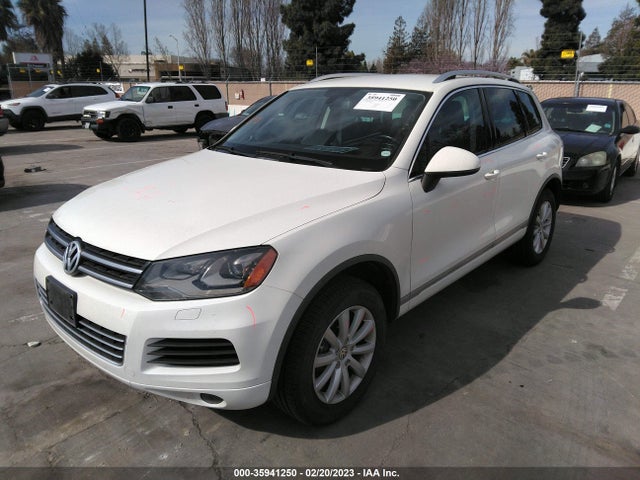 WVGFF9BPXBD002689 Volkswagen Touareg Sport